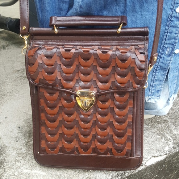 Vintage Crossbody Bag - Picture 2 of 8